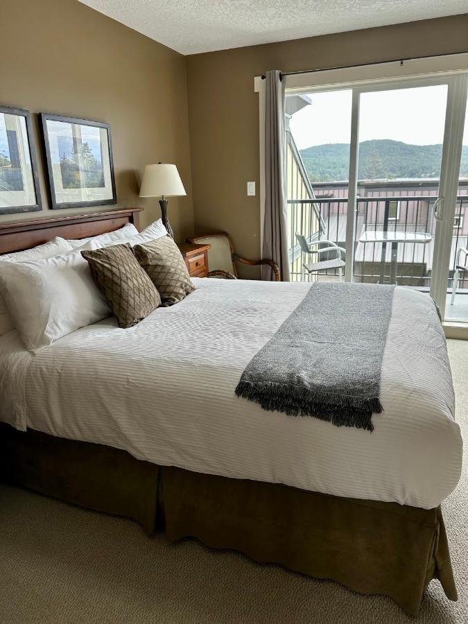 Race Rocks Townhouse - Sooke Villa Luaran gambar