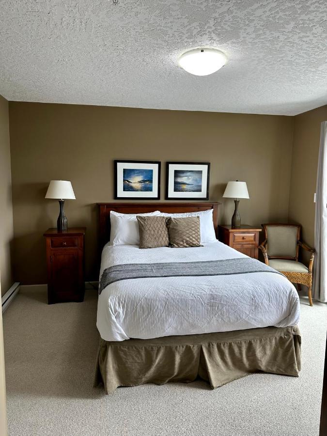 Race Rocks Townhouse - Sooke Villa Luaran gambar